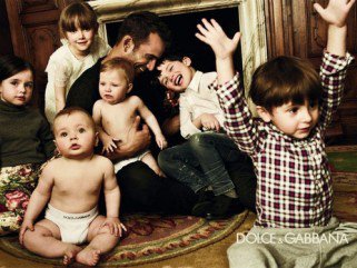 Szüreten a Dolce & Gabbana családdal - Hírek  -  - ++kamp%C3%A1ny, +Dolce+%26+Gabbana, fot%C3%B3sorozat, 