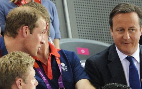 Fel a kezekkel Vilmos herceg! -  -  - ++++Harry, +++Kate+Middelton, ++London+2012, +Vilmos+herceg, olimpia, 