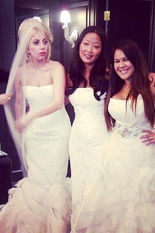 Lady Gaga titkos esküvője - STYLELIFE - Fesztelen mindennapok - ++++pop, ++++Taylor+Kinney, +++esk%C3%BCv%C5%91, +++Lady+Gaga, ++botr%C3%A1ny, +divat, geg, 