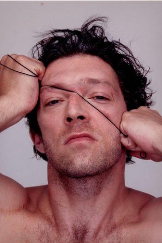 Álompasik ördögbőrben - STYLELIFE -  - %C3%B6rd%C3%B6gi, ++cs%C3%BAnya+f%C3%A9rfiak, ++Dave+Gahan, ++De+Niro, ++karizma, ++Vincent+Cassel, +kisug%C3%A1rz%C3%A1s, +szexi+f%C3%A9rfiak, 