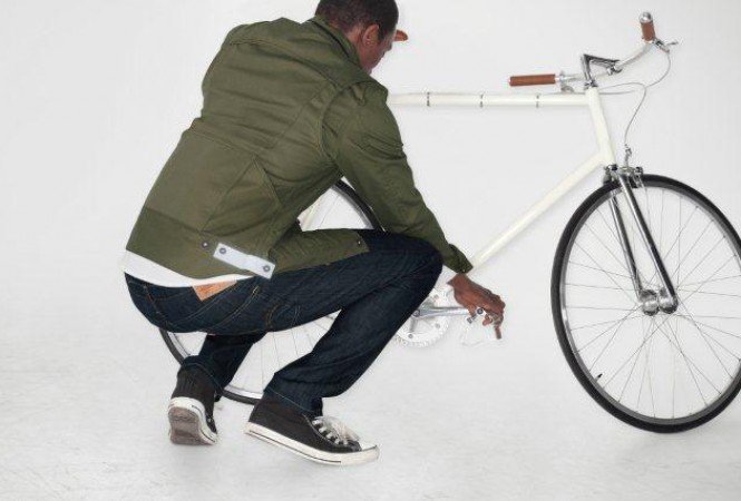 A városi bringás kötelező felszerelései - Hírek  -  - ++Levi%5C%27s, +Commuter, bicikliz%C3%A9s, 