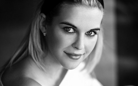 A legjobb fényképarcod - pózolj így! - Stílusiskola -  - +++++p%C3%B3z, +++++portr%C3%A9, +++++profilk%C3%A9p, +++++smink, ++++fot%C3%B3, +++f%C3%A9nyk%C3%A9pez%C3%A9s, ++facebook, +mosoly, mosolyg%C3%A1s, 