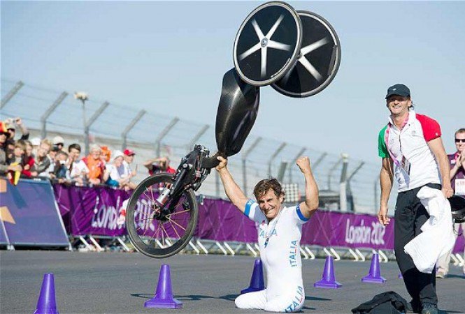 Biciklivel jobbat ment, mint versenyautóval -  -  - ++++Szekeres+P%C3%A1l, +++Oscar+Pistorius, ++Alex+Zanardi, +London+2012, paralimpia, 