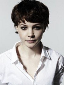 Rövid hajú istennők - DIVAT&STÍLUS - SZÉPSÉG - ++++++Rihanna, ++++++Rihanna+haja, +++++r%C3%B6vid+haj, ++++celebek, +++Emma+Watson, ++f%C3%BCrt%C3%B6k, +fodr%C3%A1sz, frizura, 