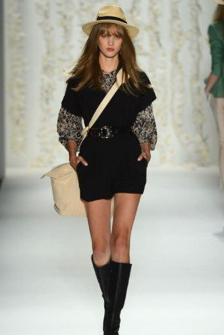 Ez lesz a divat jövő tavasszal - Hírek  -  - +++++2013+tavaszi+divat, ++++Calvin+Klein, +++DKNY, ++kifut%C3%B3, +New+York+divath%C3%A9t, Rachel+Zoe, 