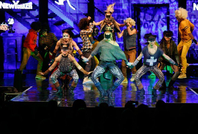 Musicalek a pláza kifutóján - Hírek  -  - ++divatbemutat%C3%B3, +Lakatos+M%C3%A1rk, Allee, 