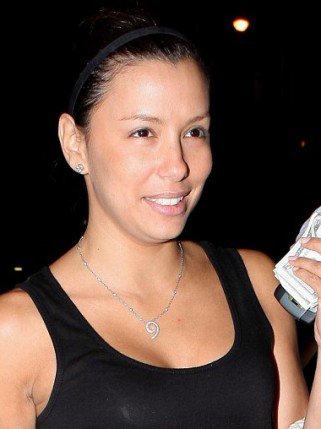 Szexszimbólumok smink nélkül - Smink  -  - +++++J.Lo, ++++latina, +++Sofia+Vergara, ++s%C3%B6t%C3%A9t+haj, +smink+n%C3%A9lk%C3%BCl, BB+kr%C3%A9m, 