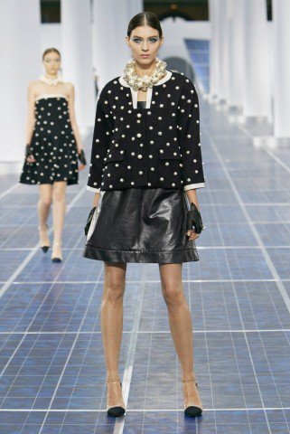 Ez a Chanel tavasza 2013-ban - Hírek  -  - +++P%C3%A1rizsi+Divath%C3%A9t, ++Chanel, +divatbemutat%C3%B3, Karl+Lagerfeld, 