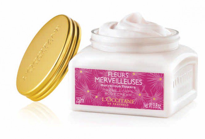 Ahol rózsa és peónia nyílik a hóban - Bőrápolás -  - +++++k%C3%A9zkr%C3%A9m, ++++kar%C3%A1csony, +++L%E2%80%99Occitane, ++pe%C3%B3nia, +r%C3%B3zsa, test%C3%A1pol%C3%B3, 