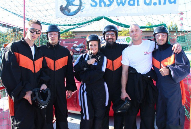 Gianni a Csepel Művekben -  -  - ++++++szabades%C3%A9s, +++Gianni, +Csepel+M%C5%B1vek, +sz%C3%A9lcsatorna, M%C3%A1dai+Vivien, 