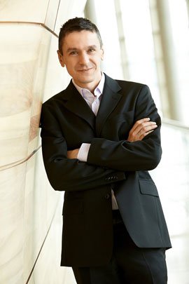 Hogyan kerül az anyukája hasában éneklő kisbaba Budapestre? - STYLELIFE - Interjúk - +++S%C3%A1rik+P%C3%A9ter, ++Jazzk%C3%ADv%C3%A1ns%C3%A1gm%C5%B1sor, +M%C5%B1v%C3%A9szetek+Palot%C3%A1ja, S%C3%A1rik+P%C3%A9ter+Tri%C3%B3, 