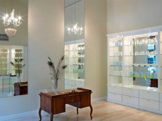 Világhírű luxus made in Hungary - Bőrápolás -  - arckezelés, ásványvíz, kozmetikum, luxusszalon, Omorovicza, 