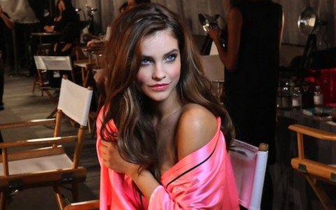 Embertelen fenekek a Victoria's Secret bemutatón - Stílusiskola -  - divatbemutató, fehérnemű, Palvin Barbara, Rihanna, szexi fenék, victorias secret fashion show 2012, 