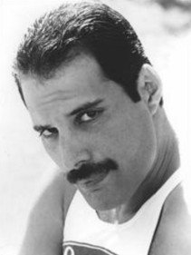 Movember: bajuszra fel! - STYLELIFE -  - bajszos pasik, bajusz, movember, novemberi bajusz, prosztatarák, szexi férfiak bajusszal, 