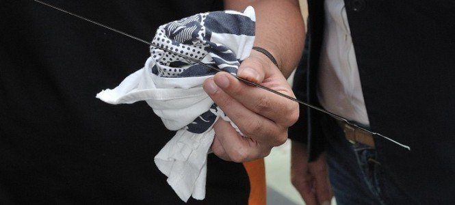 A szakszerű olajszint-ellenőrzés lépései -  -  - motorolaj-szint, nívópálca, szakszerű olajszint-ellenőrzés, 