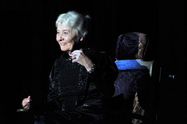 Egy nyári éj mosolya -  -  - Egy nyári éj mosolya, Hugh Wheeler, Stephen Sondheim, színház, 