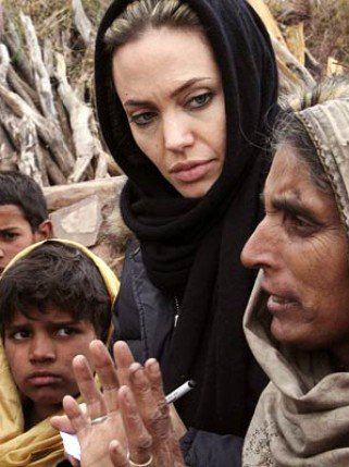 Angelina Jolie felhagy a színészettel - STYLELIFE -  - angelina jolie, Brad Pitt, Brangelina, brangelina esküvő, Brangelina gyerekek, humanitárius, Maddox, 