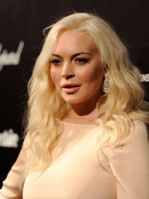 Adósság visszafizetése szexmunkából - STYLELIFE -  - anorexia, drog botrány, lindsay lohan, lindsay lohan 2012, lindsay lohan botrány, Playboy, szexmunka, 