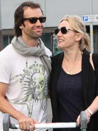 DiCaprio kísérte az oltárhoz Kate Winsletet - Esküvő -  - esküvő, kate winslet, leonardo dicaprio, sztár esküvő, titanic, titkos esküvő, 