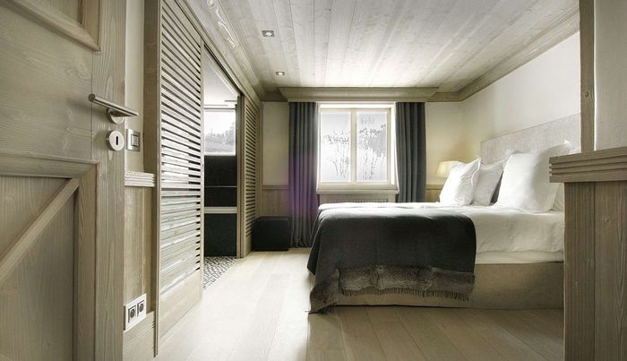 Fényűző Black Pearl faház a Francia Alpokban - Utazás -  - black pearl, fekete gyöngy, luxus faház, 