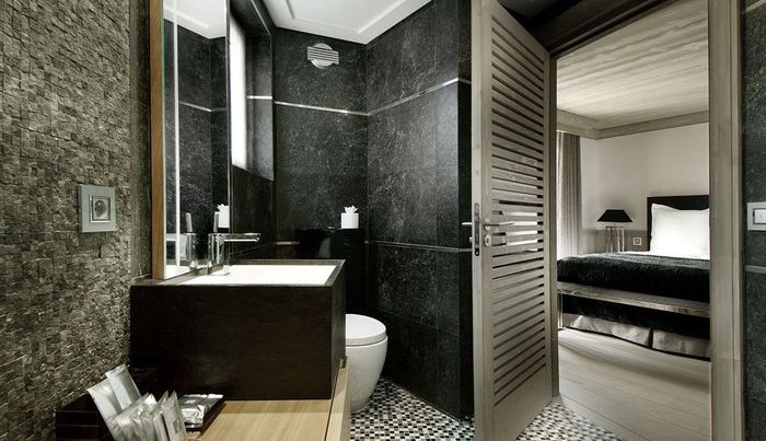 Fényűző Black Pearl faház a Francia Alpokban - Utazás -  - black pearl, fekete gyöngy, luxus faház, 