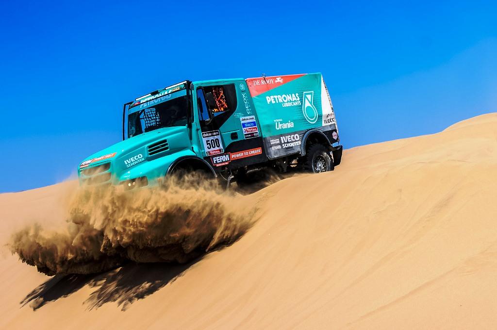 DAKAR 2013 - 6.nap -  -  - carlos sainz, dakar 2013, de rooy, Francisco Lopez, stephane peterhansel, szalay balázs, 