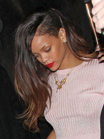 Rihanna frizurái képekben - DIVAT&STÍLUS - SZÉPSÉG - Rihanna, Rihanna afro, Rihanna frizura, Rihanna hair, Rihanna haj, Rihanna szőke, 