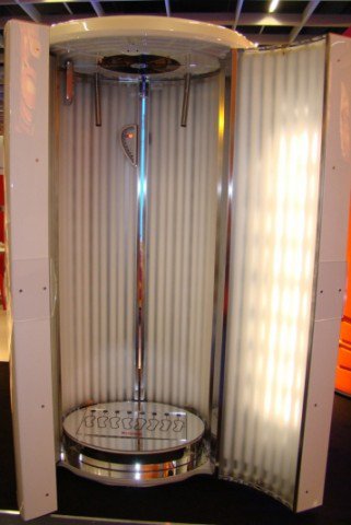 Téli napozás és formálódás - Bőrápolás -  - álló szolárium, D-vitamin, napozás, napsugárzás, szolárium, uvb, vibrációs tréning, vibro trainer, 