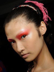 Rubintos ajkak - SZÉPSÉG - Smink  - Dior 2013, köves rúzs, rubint ajkak, smink, strasszos száj, Swarovski, 