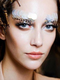 Rubintos ajkak - SZÉPSÉG - Smink  - Dior 2013, köves rúzs, rubint ajkak, smink, strasszos száj, Swarovski, 