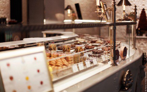 Párizsi csokiálmok - Gasztronómia - Gasztro - csokoládé, ladurée, ladurée macaron, macaron, macaron cukrászda, párizs, 