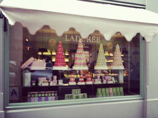 Párizsi csokiálmok - Gasztronómia - Gasztro - csokoládé, ladurée, ladurée macaron, macaron, macaron cukrászda, párizs, 