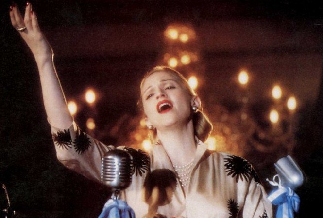 Rabolt kincsekkel ékesítette magát Evita? - Fesztelen mindennapok -  - Argentina, Eva Peron, könyv, 