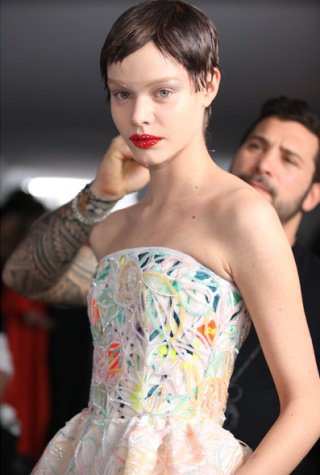 És a manökenek izgulnak-e? - Stílusiskola -  - armani, chanel, dior, 