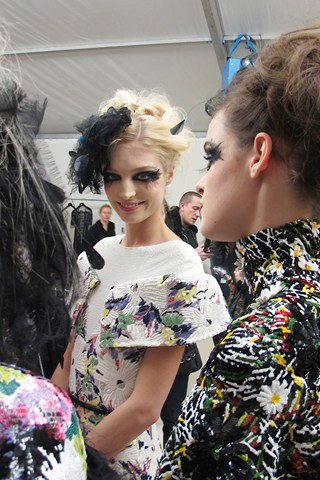 És a manökenek izgulnak-e? - Stílusiskola -  - armani, chanel, dior, 