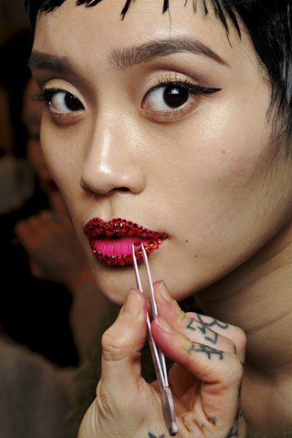 És a manökenek izgulnak-e? - Stílusiskola -  - armani, chanel, dior, 