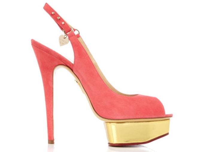 Valentin napi Olympia - DIVAT&STÍLUS -  - charlotte olympia, szívecske, valentin nap, 