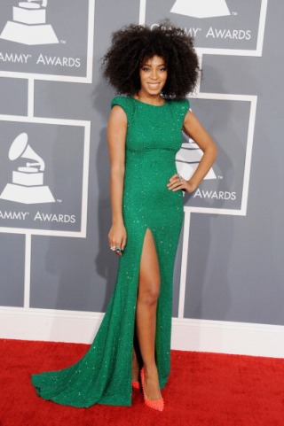 Rihanna felégette a Grammy gálát -  -  - grammy, rihanna, 