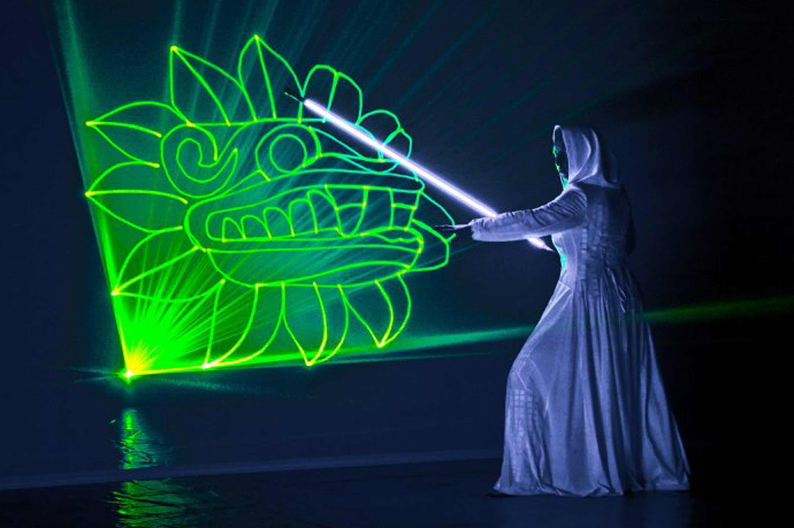 Akik fénnyel varázsolnak - STYLELIFE - Fesztelen mindennapok - A fényvarázsló, Fényszínház, Kőrösi Csoma Sándor Kőbányai Kulturális Központ, 