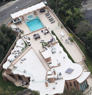 Rihanna kilenc fürdőszobája - STYLENEWS -  - fürdőszoba, rihanna, 