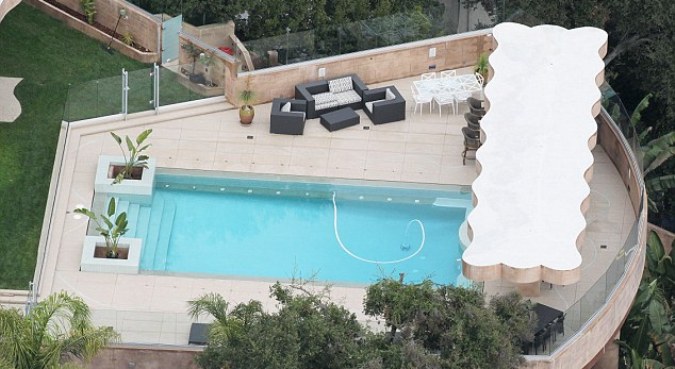 Rihanna kilenc fürdőszobája - STYLENEWS -  - fürdőszoba, rihanna, 