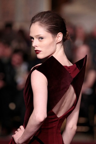 Vörösbor és csokoládé - Hírek  -  - donna karan, victoria beckham, 