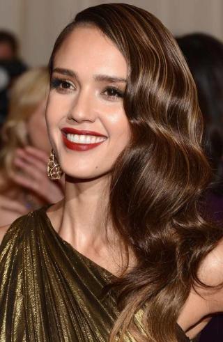 Öt rúzs a fehér fogakért - SZÉPSÉG - Smink  - fehér fogak, rúzs, smink, 