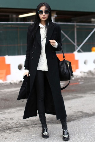 Modelllányok két show között - DIVAT&STÍLUS - Stílusiskola - modellányok, stílus, 