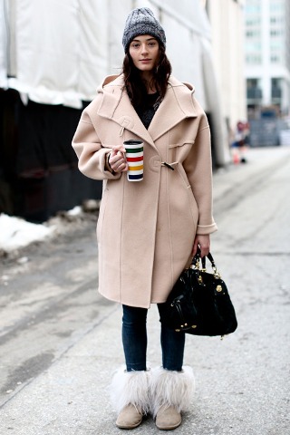 Modelllányok két show között - DIVAT&STÍLUS - Stílusiskola - modellányok, stílus, 