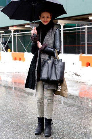 Modelllányok két show között - DIVAT&STÍLUS - Stílusiskola - modellányok, stílus, 