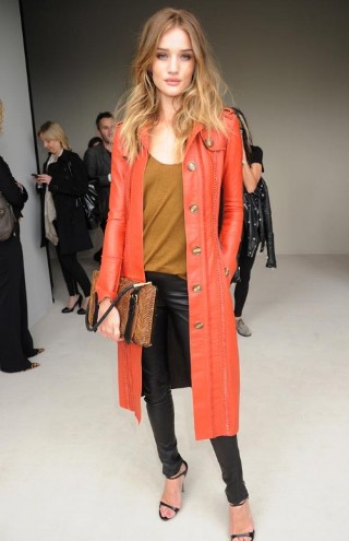 Anna Wintour és a többiek - DIVAT&STÍLUS - Hírek  - anna wintour, fashion week, front row, 