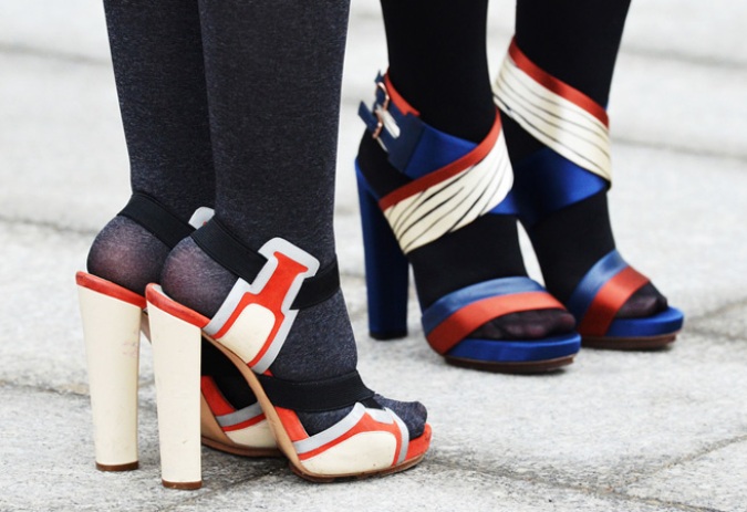 Űrlények az utcán - DIVAT&STÍLUS - Hírek  - cipő, divat, street, tavasz, 