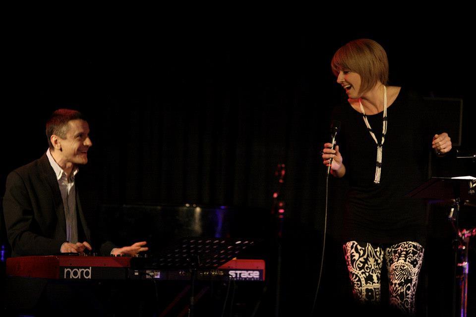 Így szól a U2 a Budapest Jazz Clubban - STYLELIFE - Fesztelen mindennapok - Berdisz Tamás, Budapest Jazz Club, Frey György, Sárik Péter, Sárik Péter Trió, 