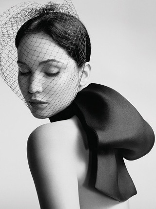 Ezerarcú nő Diorban -  -  - Dior, Jennifer Lawrence, 